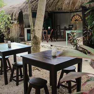 Hotel Secret Garden